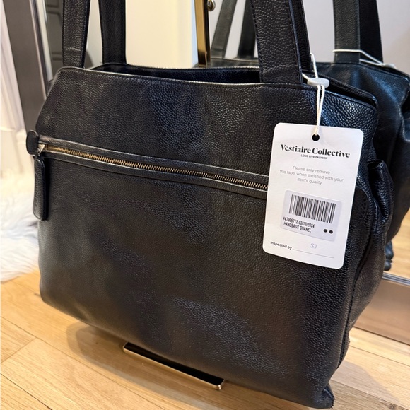 Chanel Black Leather Tote Bag - Picture 5 of 17